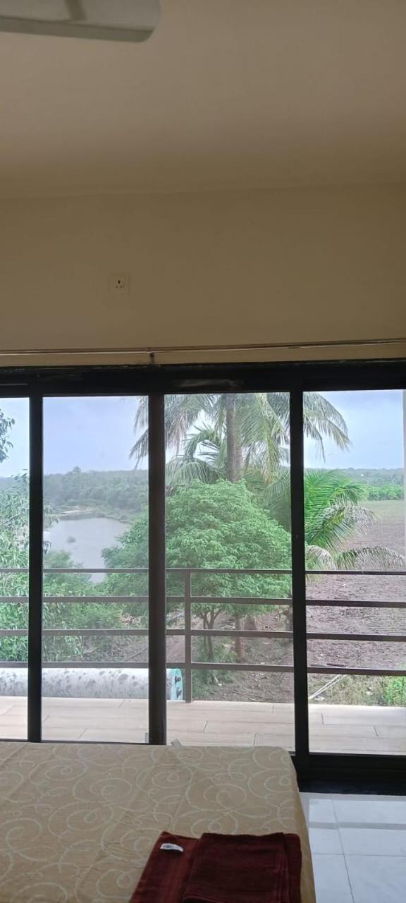 Hiran Holidays ชาซันเกอร์ ภายนอก รูปภาพ
