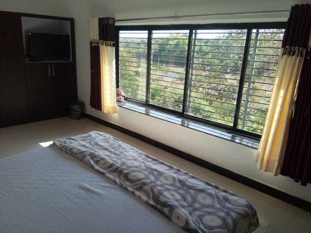 Hiran Holidays ชาซันเกอร์ ภายนอก รูปภาพ